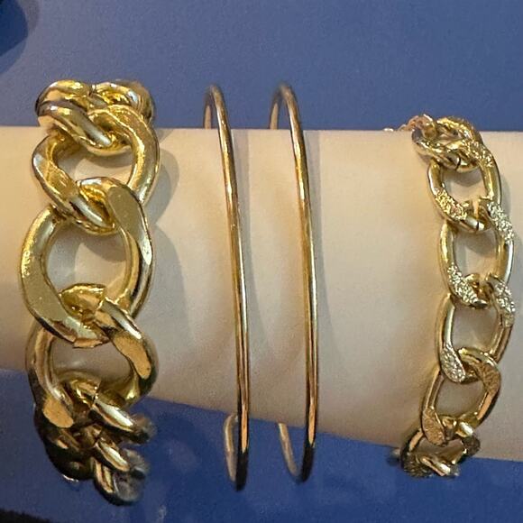 Gold Stack of 3 Chunky Bracelets - Picture 2 of 3